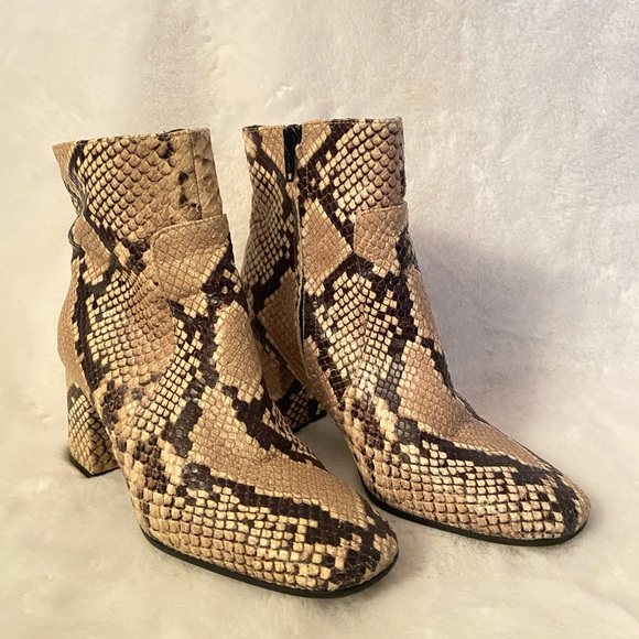 Italian leather python botties 2 inch heel - Picture 2 of 4